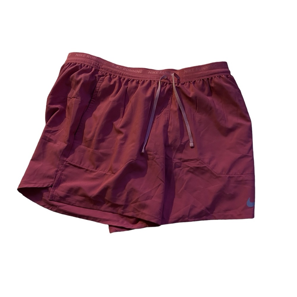 Nike Stride
Men's Dri-FIT 5” Brief-Lined Running Shorts.